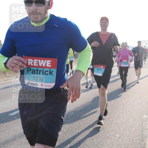 03.10.2025 - Köhlbrandbrückenlauf Fabian Wolf http://msf.ph/oto/8997551 03.10.2025 09:14:58 Position 3 1132, 1231 meine-sportfotos.de