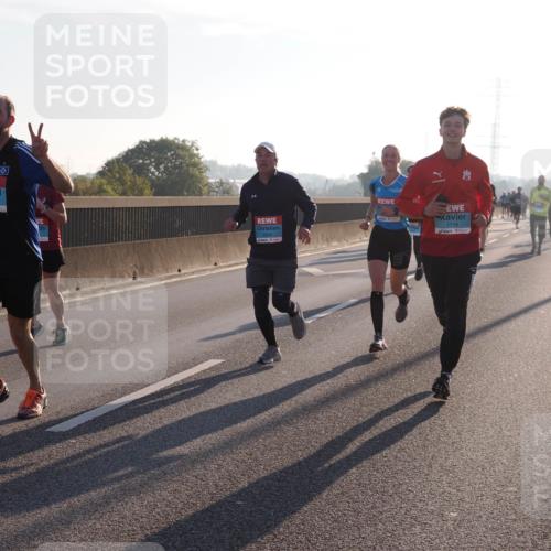 03.10.2025 - Köhlbrandbrückenlauf Fabian Wolf http://msf.ph/oto/8997641 03.10.2025 09:15:05 Position 3 1215, 2843, 1118 meine-sportfotos.de