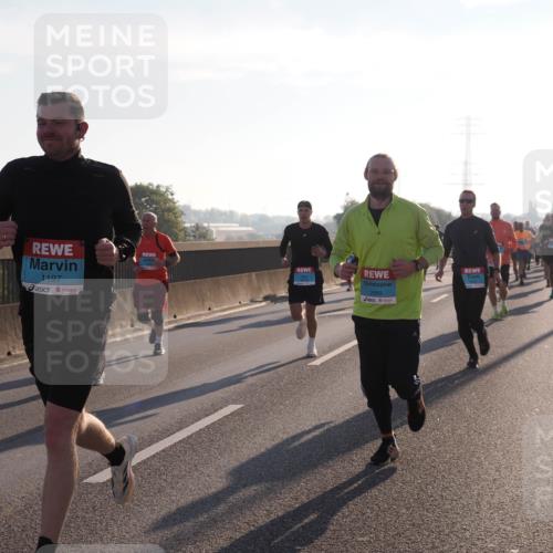 03.10.2025 - Köhlbrandbrückenlauf Fabian Wolf http://msf.ph/oto/8997665 03.10.2025 09:15:11 Position 3 1197, 2889 meine-sportfotos.de