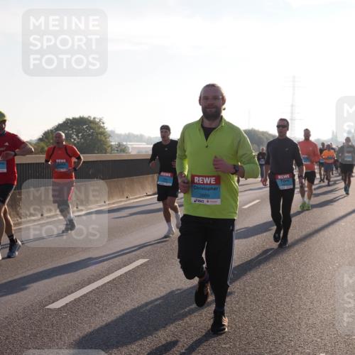 03.10.2025 - Köhlbrandbrückenlauf Fabian Wolf http://msf.ph/oto/8997673 03.10.2025 09:15:11 Position 3 1219, 2889 meine-sportfotos.de