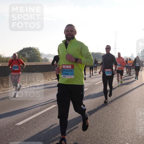 03.10.2025 - Köhlbrandbrückenlauf Fabian Wolf http://msf.ph/oto/8997678 03.10.2025 09:15:12 Position 3 1219, 2889, 1054 meine-sportfotos.de