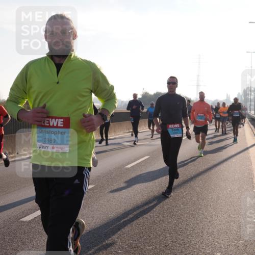 03.10.2025 - Köhlbrandbrückenlauf Fabian Wolf http://msf.ph/oto/8997687 03.10.2025 09:15:12 Position 3 2889, 1054 meine-sportfotos.de