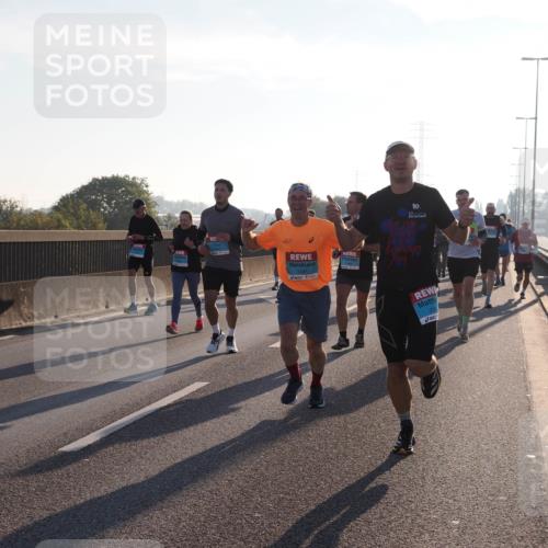 03.10.2025 - Köhlbrandbrückenlauf Fabian Wolf http://msf.ph/oto/8997781 03.10.2025 09:15:18 Position 3 10 meine-sportfotos.de