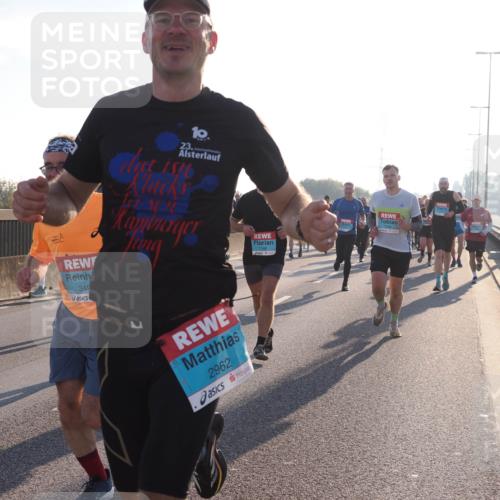 03.10.2025 - Köhlbrandbrückenlauf Fabian Wolf http://msf.ph/oto/8997811 03.10.2025 09:15:19 Position 3 349, 23, 1146, 2962 meine-sportfotos.de