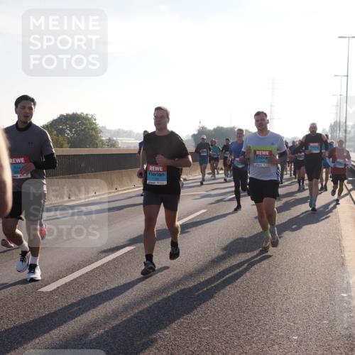 03.10.2025 - Köhlbrandbrückenlauf Fabian Wolf http://msf.ph/oto/8997824 03.10.2025 09:15:19 Position 3 381, 1146, 1226 meine-sportfotos.de