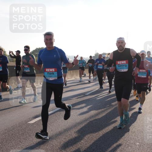 03.10.2025 - Köhlbrandbrückenlauf Fabian Wolf http://msf.ph/oto/8997871 03.10.2025 09:15:22 Position 3 1247, 2777, 1033 meine-sportfotos.de