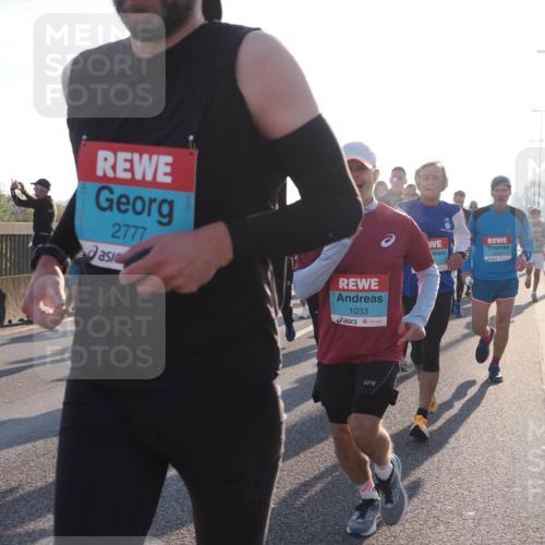 03.10.2025 - Köhlbrandbrückenlauf Fabian Wolf http://msf.ph/oto/8997914 03.10.2025 09:15:23 Position 3 2777, 1033, 3317 meine-sportfotos.de