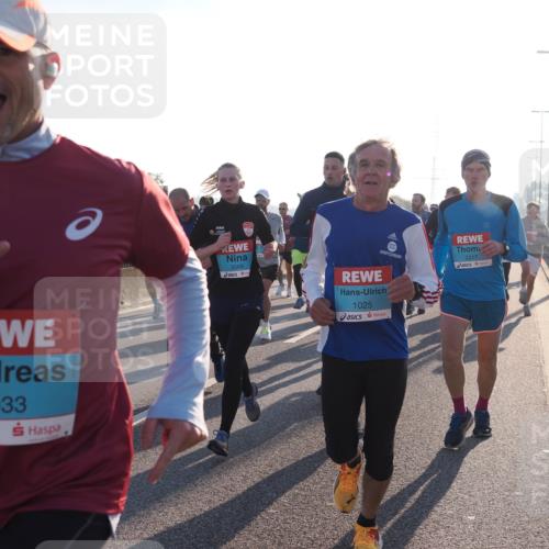03.10.2025 - Köhlbrandbrückenlauf Fabian Wolf http://msf.ph/oto/8997941 03.10.2025 09:15:24 Position 3 1033, 3317, 3568, 1025 meine-sportfotos.de