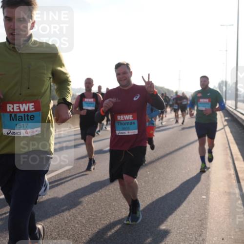 03.10.2025 - Köhlbrandbrückenlauf Fabian Wolf http://msf.ph/oto/8998242 03.10.2025 09:15:42 Position 3 1517, 3603 meine-sportfotos.de