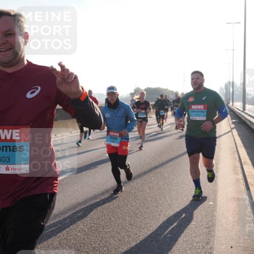 03.10.2025 - Köhlbrandbrückenlauf Fabian Wolf http://msf.ph/oto/8998264 03.10.2025 09:15:43 Position 3 3603, 1330, 1213 meine-sportfotos.de