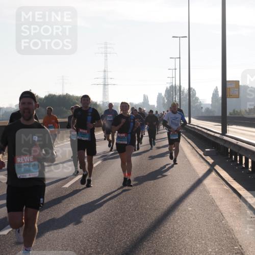 03.10.2025 - Köhlbrandbrückenlauf Fabian Wolf http://msf.ph/oto/8998658 03.10.2025 09:16:05 Position 3 1088 meine-sportfotos.de