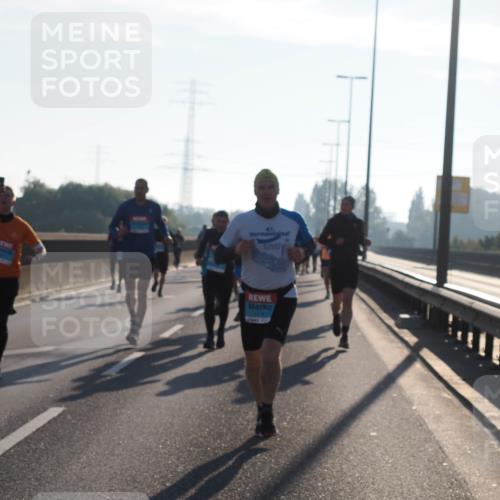 03.10.2025 - Köhlbrandbrückenlauf Fabian Wolf http://msf.ph/oto/8998746 03.10.2025 09:16:09 Position 3  meine-sportfotos.de