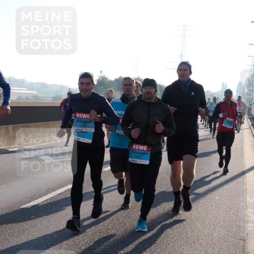 03.10.2025 - Köhlbrandbrückenlauf Fabian Wolf http://msf.ph/oto/8998818 03.10.2025 09:16:12 Position 3 1058, 1218, 3160, 2959, 1134 meine-sportfotos.de