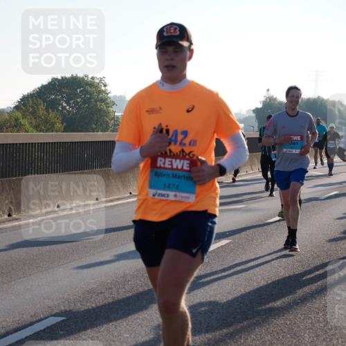 03.10.2025 - Köhlbrandbrückenlauf Fabian Wolf http://msf.ph/oto/8998961 03.10.2025 09:16:19 Position 3 42, 1474, 2857, 3806 meine-sportfotos.de