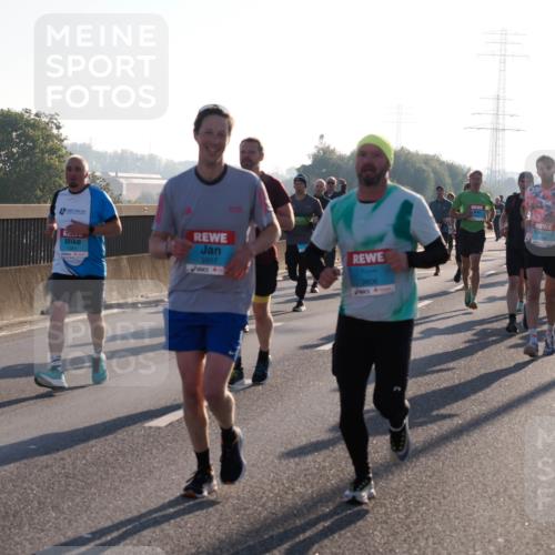 03.10.2025 - Köhlbrandbrückenlauf Fabian Wolf http://msf.ph/oto/8998989 03.10.2025 09:16:20 Position 3 1351, 2857, 3806 meine-sportfotos.de