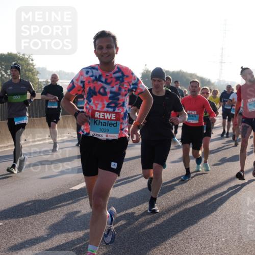 03.10.2025 - Köhlbrandbrückenlauf Fabian Wolf http://msf.ph/oto/8999067 03.10.2025 09:16:23 Position 3 1039, 1165, 1273 meine-sportfotos.de