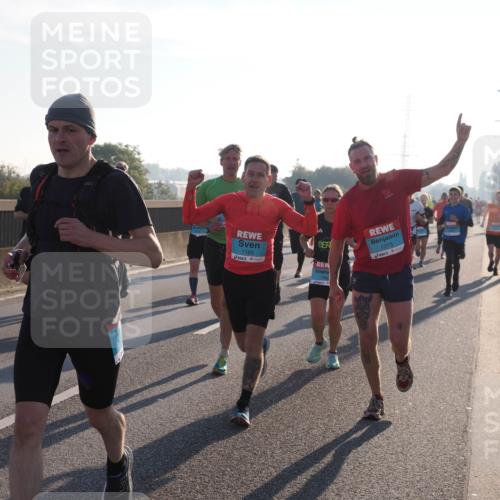 03.10.2025 - Köhlbrandbrückenlauf Fabian Wolf http://msf.ph/oto/8999103 03.10.2025 09:16:25 Position 3 1165, 1092, 1273 meine-sportfotos.de