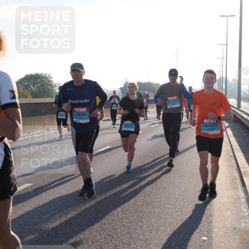 03.10.2025 - Köhlbrandbrückenlauf Fabian Wolf http://msf.ph/oto/8999167 03.10.2025 09:16:30 Position 3 1250, 1245, 3496 meine-sportfotos.de