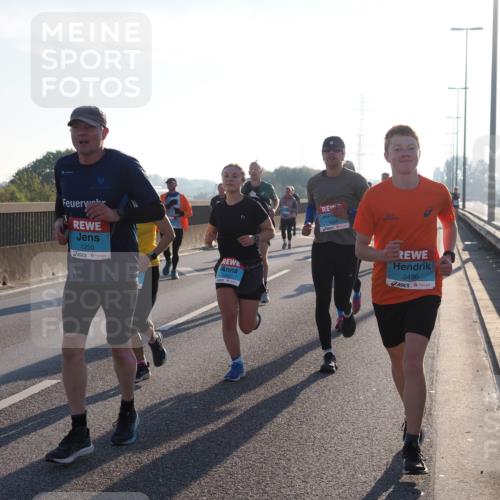 03.10.2025 - Köhlbrandbrückenlauf Fabian Wolf http://msf.ph/oto/8999182 03.10.2025 09:16:30 Position 3 1250, 1242, 1245, 3496 meine-sportfotos.de