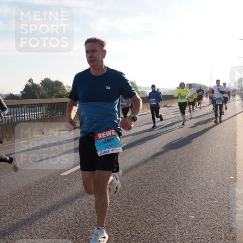 03.10.2025 - Köhlbrandbrückenlauf Fabian Wolf http://msf.ph/oto/8999273 03.10.2025 09:16:35 Position 3 3278, 1357 meine-sportfotos.de