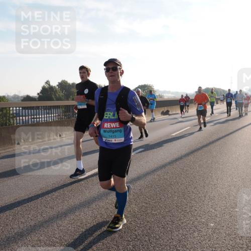 03.10.2025 - Köhlbrandbrückenlauf Fabian Wolf http://msf.ph/oto/8999514 03.10.2025 09:16:41 Position 3 1415 meine-sportfotos.de