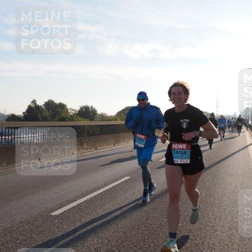 03.10.2025 - Köhlbrandbrückenlauf Fabian Wolf http://msf.ph/oto/8999631 03.10.2025 09:16:48 Position 3 1412 meine-sportfotos.de