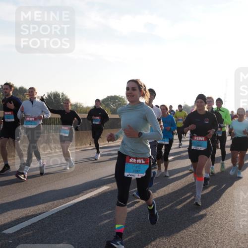 03.10.2025 - Köhlbrandbrückenlauf Fabian Wolf http://msf.ph/oto/9000003 03.10.2025 09:16:58 Position 3 1229, 3797, 3842 meine-sportfotos.de