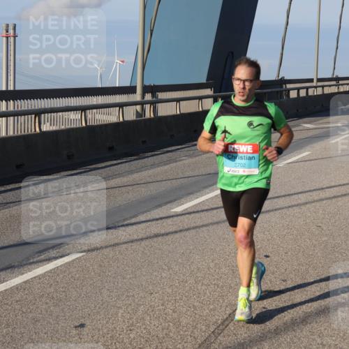 03.10.2025 - Köhlbrandbrückenlauf Julia Fischer http://msf.ph/oto/9000036 03.10.2025 09:33:11 Position 2 12, 2702 meine-sportfotos.de