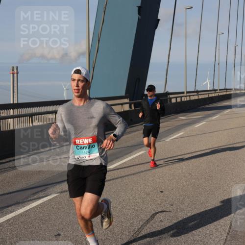 03.10.2025 - Köhlbrandbrückenlauf Julia Fischer http://msf.ph/oto/9000081 03.10.2025 09:33:26 Position 2 1174 meine-sportfotos.de