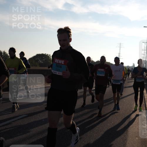 03.10.2025 - Köhlbrandbrückenlauf Fabian Wolf http://msf.ph/oto/9000141 03.10.2025 09:17:01 Position 3 1623, 1191, 21 meine-sportfotos.de