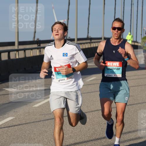 03.10.2025 - Köhlbrandbrückenlauf Julia Fischer http://msf.ph/oto/9000152 03.10.2025 09:33:44 Position 2 3154, 1017 meine-sportfotos.de