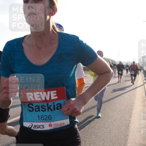 03.10.2025 - Köhlbrandbrückenlauf Fabian Wolf http://msf.ph/oto/9000257 03.10.2025 09:17:04 Position 3 1181, 1626 meine-sportfotos.de