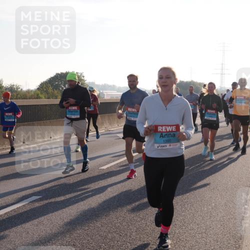 03.10.2025 - Köhlbrandbrückenlauf Fabian Wolf http://msf.ph/oto/9000563 03.10.2025 09:17:11 Position 3 3710, 1395, 1946 meine-sportfotos.de