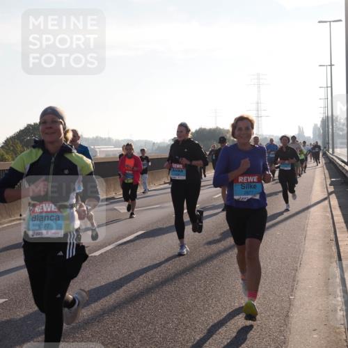 03.10.2025 - Köhlbrandbrückenlauf Fabian Wolf http://msf.ph/oto/9000662 03.10.2025 09:17:17 Position 3 1377, 1238, 2677 meine-sportfotos.de