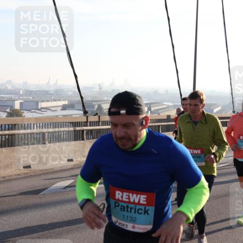 03.10.2025 - Köhlbrandbrückenlauf Julia Fischer http://msf.ph/oto/9000756 03.10.2025 09:22:08 Position 1 1132, 17, 1292 meine-sportfotos.de