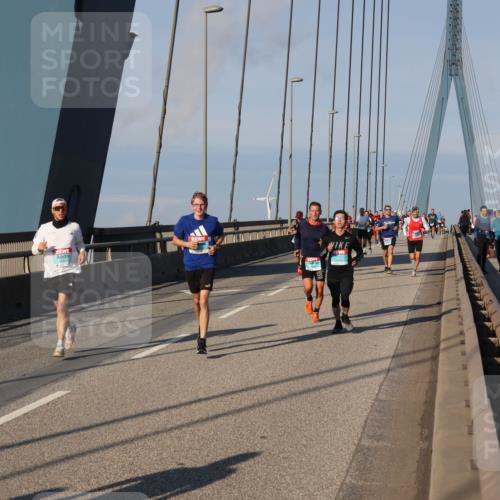 03.10.2025 - Köhlbrandbrückenlauf Julia Fischer http://msf.ph/oto/9000879 03.10.2025 09:36:52 Position 2  meine-sportfotos.de