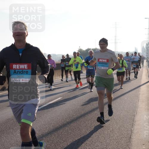 03.10.2025 - Köhlbrandbrückenlauf Fabian Wolf http://msf.ph/oto/9000932 03.10.2025 09:17:22 Position 3 3656, 1776 meine-sportfotos.de