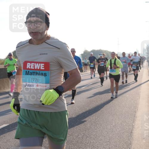 03.10.2025 - Köhlbrandbrückenlauf Fabian Wolf http://msf.ph/oto/9001024 03.10.2025 09:17:24 Position 3 1776 meine-sportfotos.de