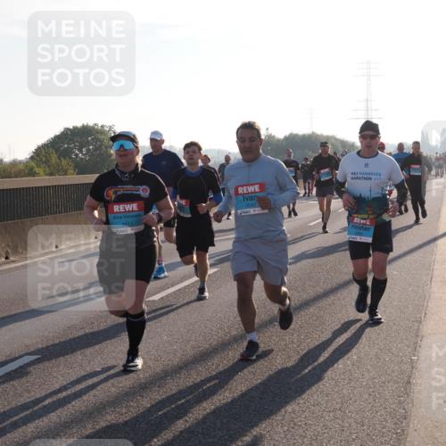 03.10.2025 - Köhlbrandbrückenlauf Fabian Wolf http://msf.ph/oto/9001181 03.10.2025 09:17:27 Position 3 3011, 3542, 3280 meine-sportfotos.de