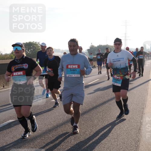 03.10.2025 - Köhlbrandbrückenlauf Fabian Wolf http://msf.ph/oto/9001203 03.10.2025 09:17:28 Position 3 3011, 3542, 3280 meine-sportfotos.de