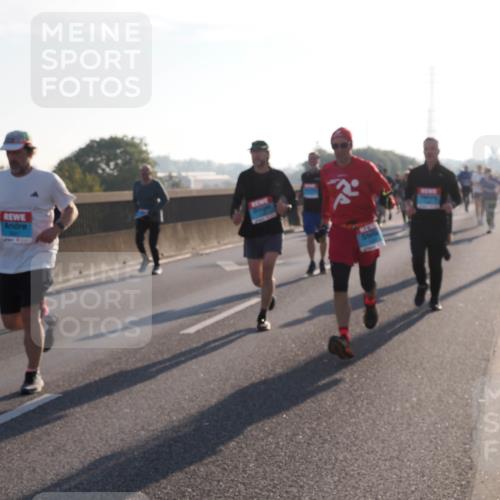 03.10.2025 - Köhlbrandbrückenlauf Fabian Wolf http://msf.ph/oto/9001273 03.10.2025 09:17:30 Position 3  meine-sportfotos.de