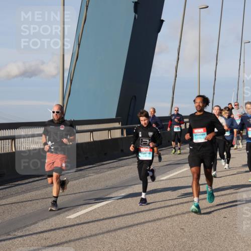 03.10.2025 - Köhlbrandbrückenlauf Julia Fischer http://msf.ph/oto/9001477 03.10.2025 09:39:00 Position 2 1550, 250 meine-sportfotos.de