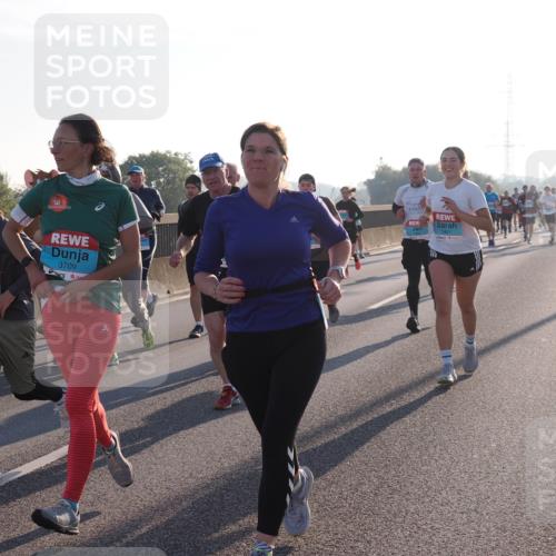 03.10.2025 - Köhlbrandbrückenlauf Fabian Wolf http://msf.ph/oto/9001607 03.10.2025 09:17:38 Position 3 3707, 3709, 1401 meine-sportfotos.de