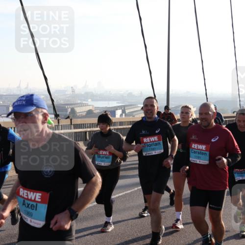 03.10.2025 - Köhlbrandbrückenlauf Julia Fischer http://msf.ph/oto/9001723 03.10.2025 09:25:03 Position 1 40, 1369, 1227, 1181, 0, 1191, 1149 meine-sportfotos.de