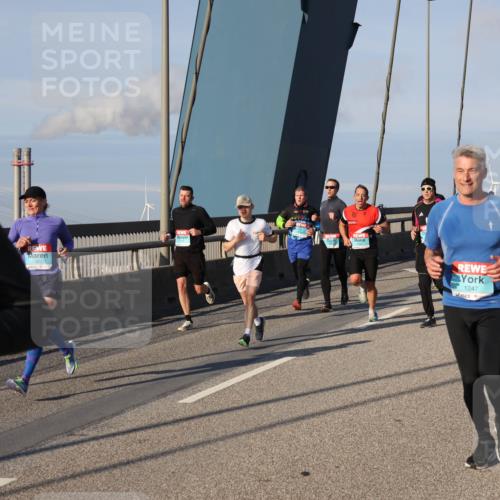 03.10.2025 - Köhlbrandbrückenlauf Julia Fischer http://msf.ph/oto/9001818 03.10.2025 09:39:56 Position 2 1383, 1247 meine-sportfotos.de