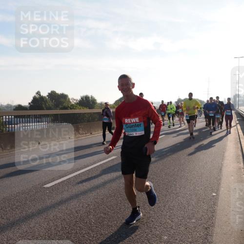 03.10.2025 - Köhlbrandbrückenlauf Fabian Wolf http://msf.ph/oto/9002125 03.10.2025 09:17:51 Position 3 1038 meine-sportfotos.de