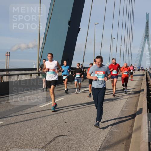 03.10.2025 - Köhlbrandbrückenlauf Julia Fischer http://msf.ph/oto/9002411 03.10.2025 09:41:38 Position 2 1176, 8404 meine-sportfotos.de
