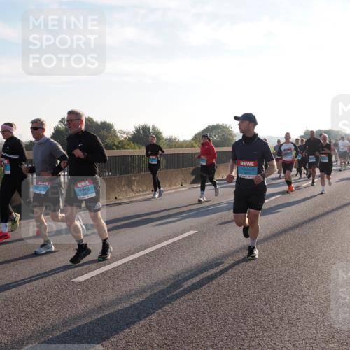 03.10.2025 - Köhlbrandbrückenlauf Fabian Wolf http://msf.ph/oto/9002442 03.10.2025 09:17:59 Position 3 3820 meine-sportfotos.de