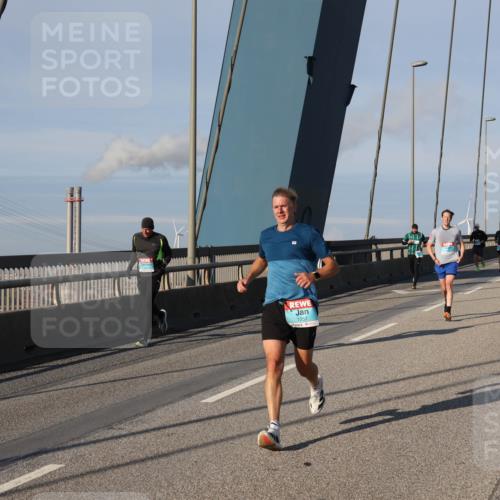 03.10.2025 - Köhlbrandbrückenlauf Julia Fischer http://msf.ph/oto/9002474 03.10.2025 09:41:51 Position 2 1357 meine-sportfotos.de
