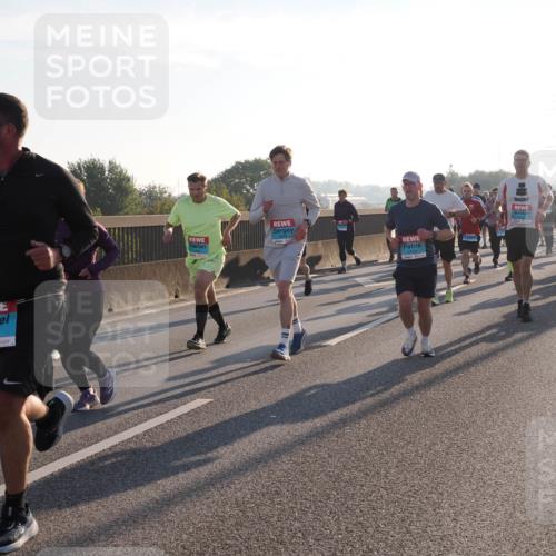 03.10.2025 - Köhlbrandbrückenlauf Fabian Wolf http://msf.ph/oto/9002610 03.10.2025 09:18:02 Position 3 1015 meine-sportfotos.de
